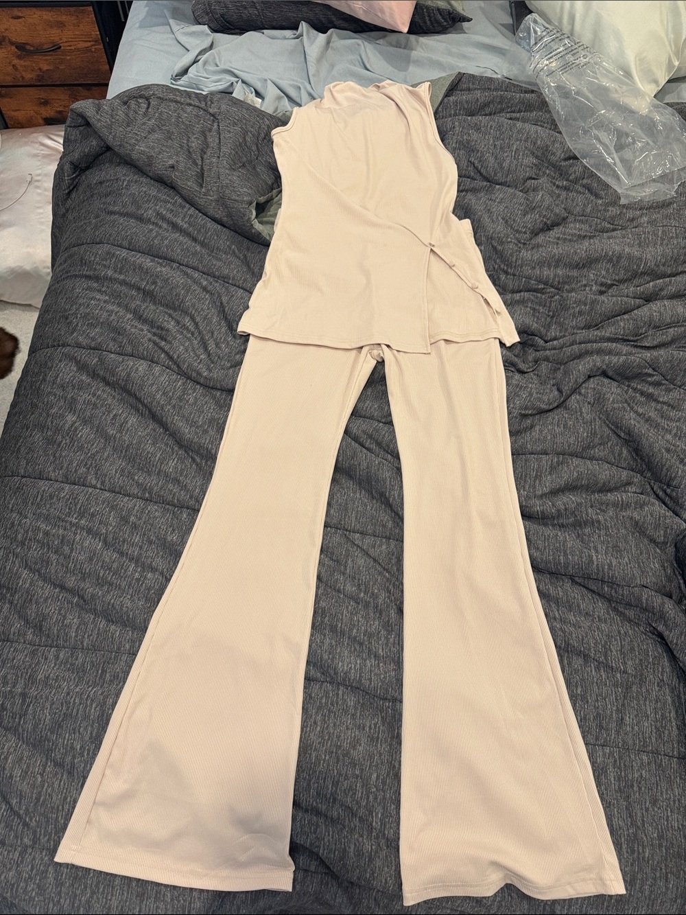 SHEIN Sleeveless Mock Neck Two-piece set in Beige